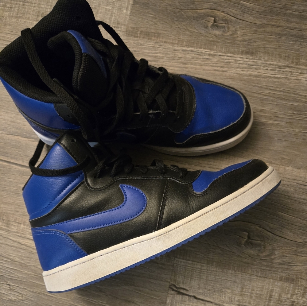 Nike Black, Blue, & White Sneakers